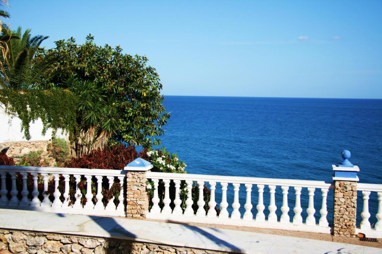 Apartment Verdemar With Sea View And Garden
